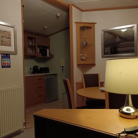 Lovely 3 Bedroom 8 Berth Caravan In Рил Экстерьер фото