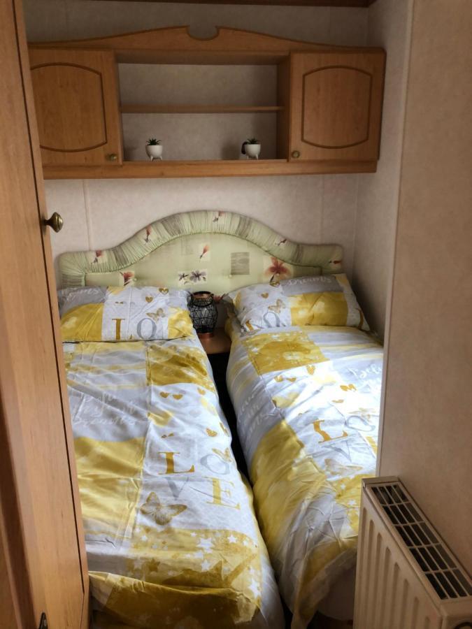 Lovely 3 Bedroom 8 Berth Caravan In Рил Экстерьер фото
